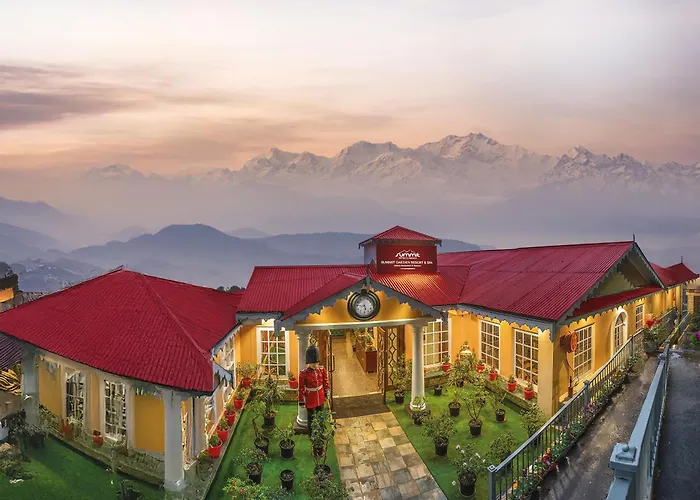 Summit Oakden Resort & Spa Mall Road